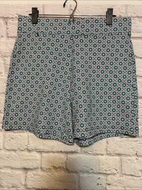 Lands End (Starfish) Flower geometric Printed Green, Blue & White Women’s Shorts